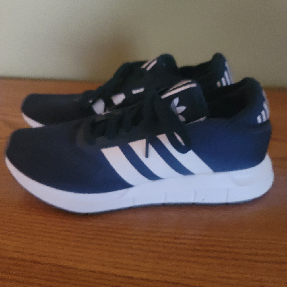 Adidas Swift Run X Shoe - Womens